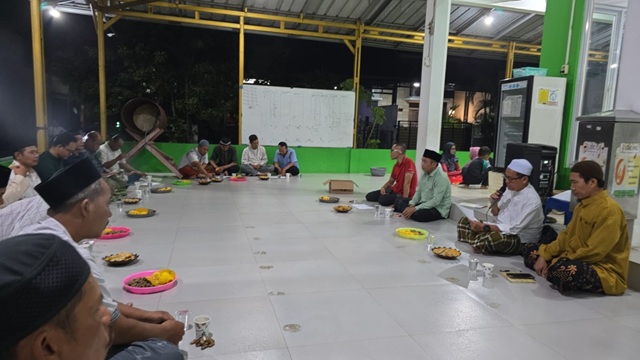 Rapat Pengurus Musholla Baitul Hayat Rapat Pengurus Musholla Baitul Hayat